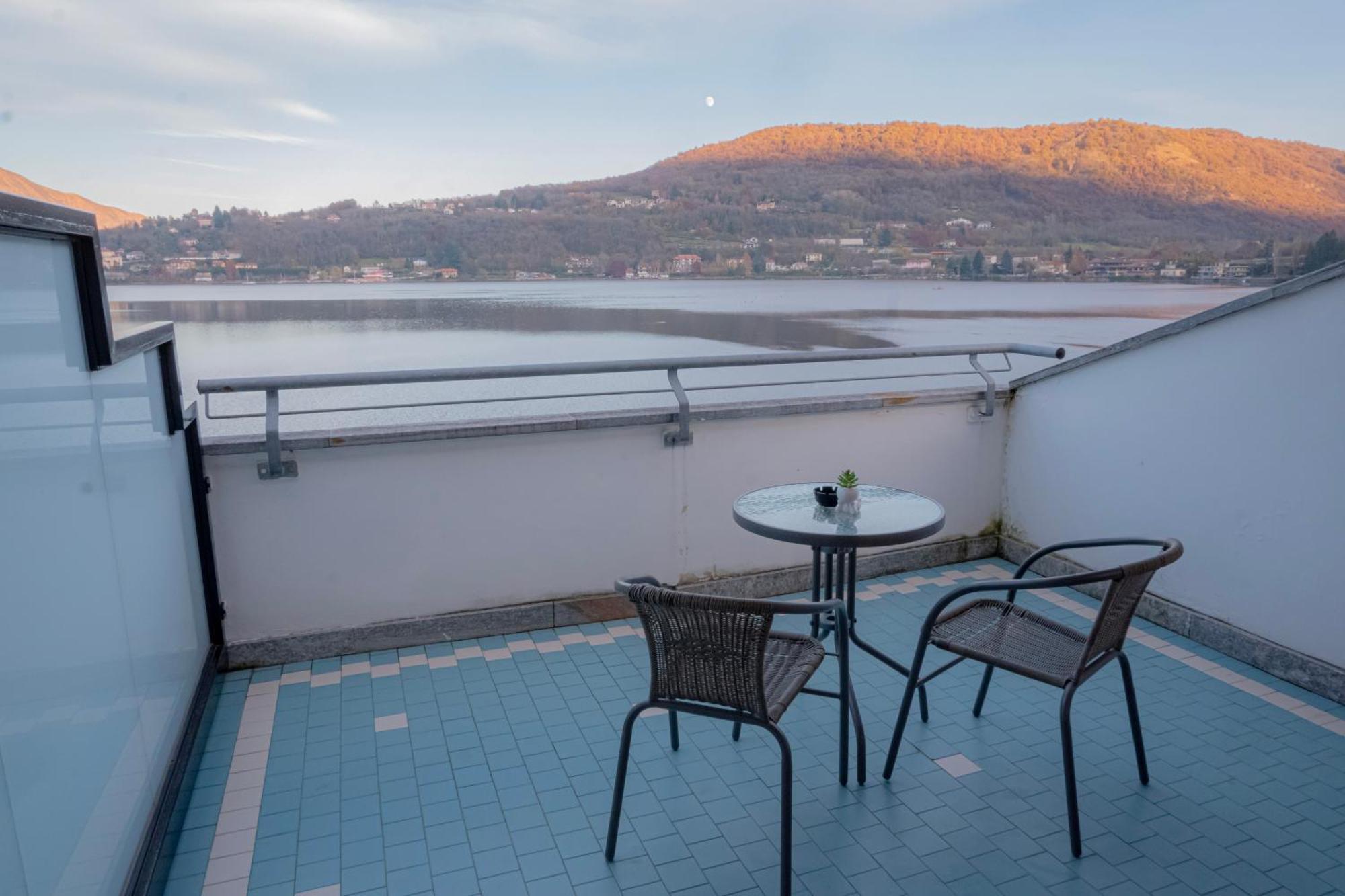 Hotel Chalet Del Lago Avigliana Kültér fotó