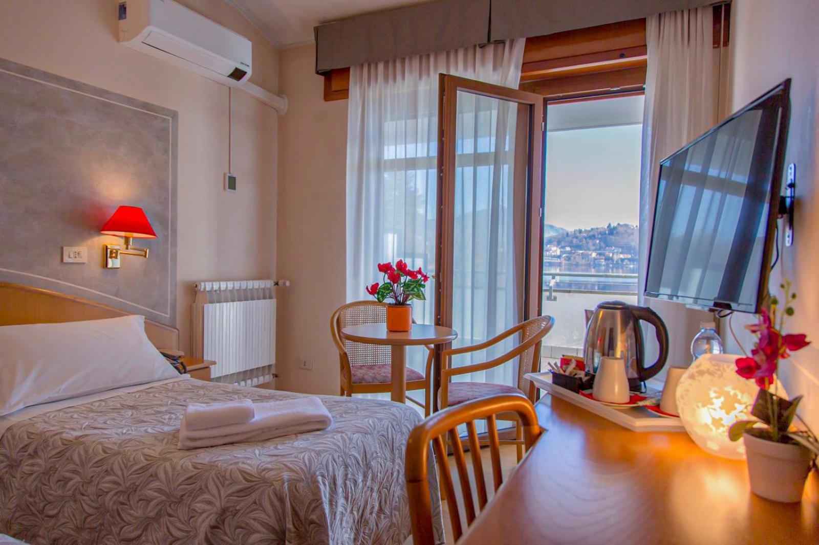 Hotel Chalet Del Lago Avigliana Kültér fotó