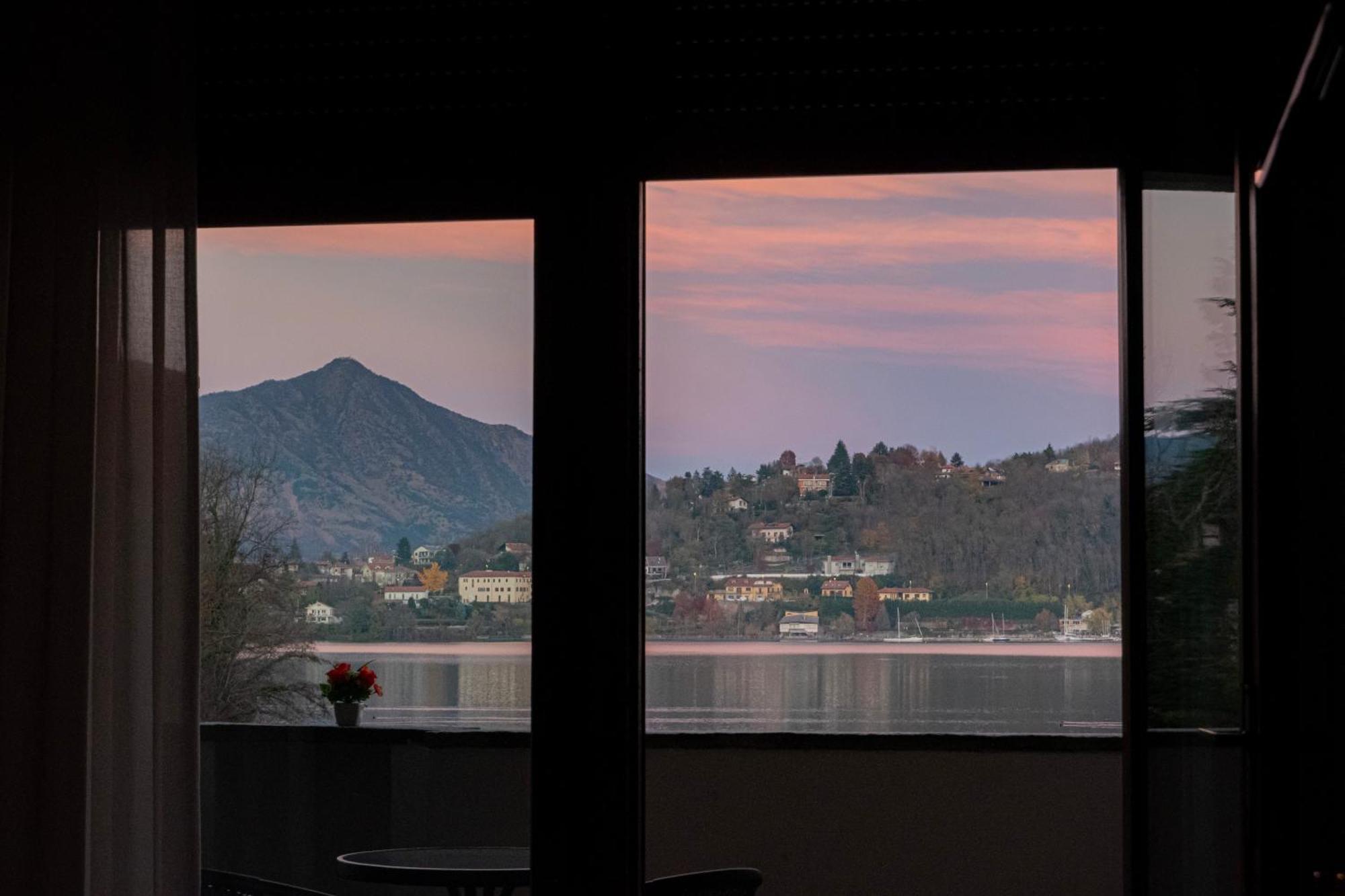 Hotel Chalet Del Lago Avigliana Kültér fotó