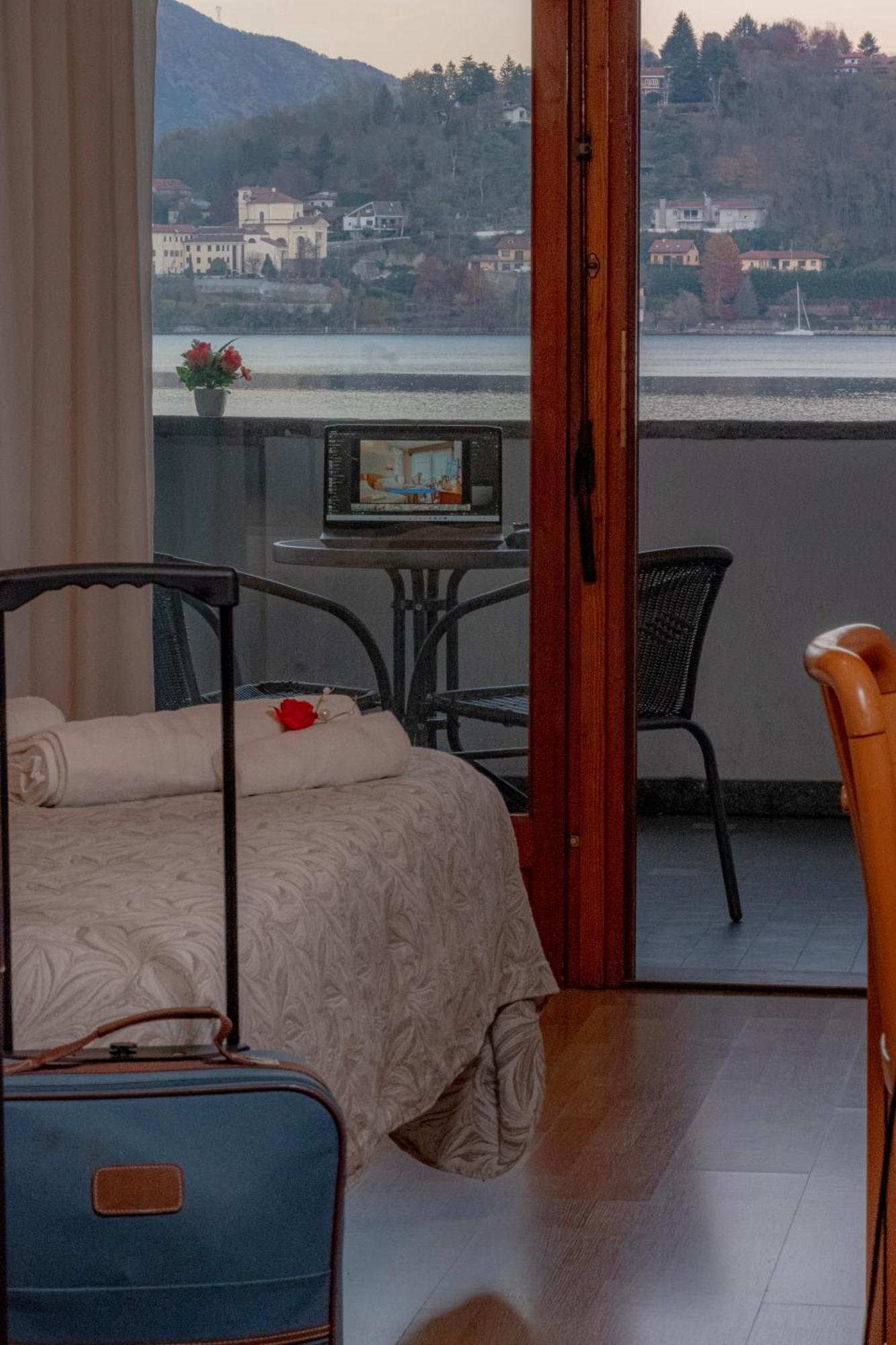 Hotel Chalet Del Lago Avigliana Kültér fotó